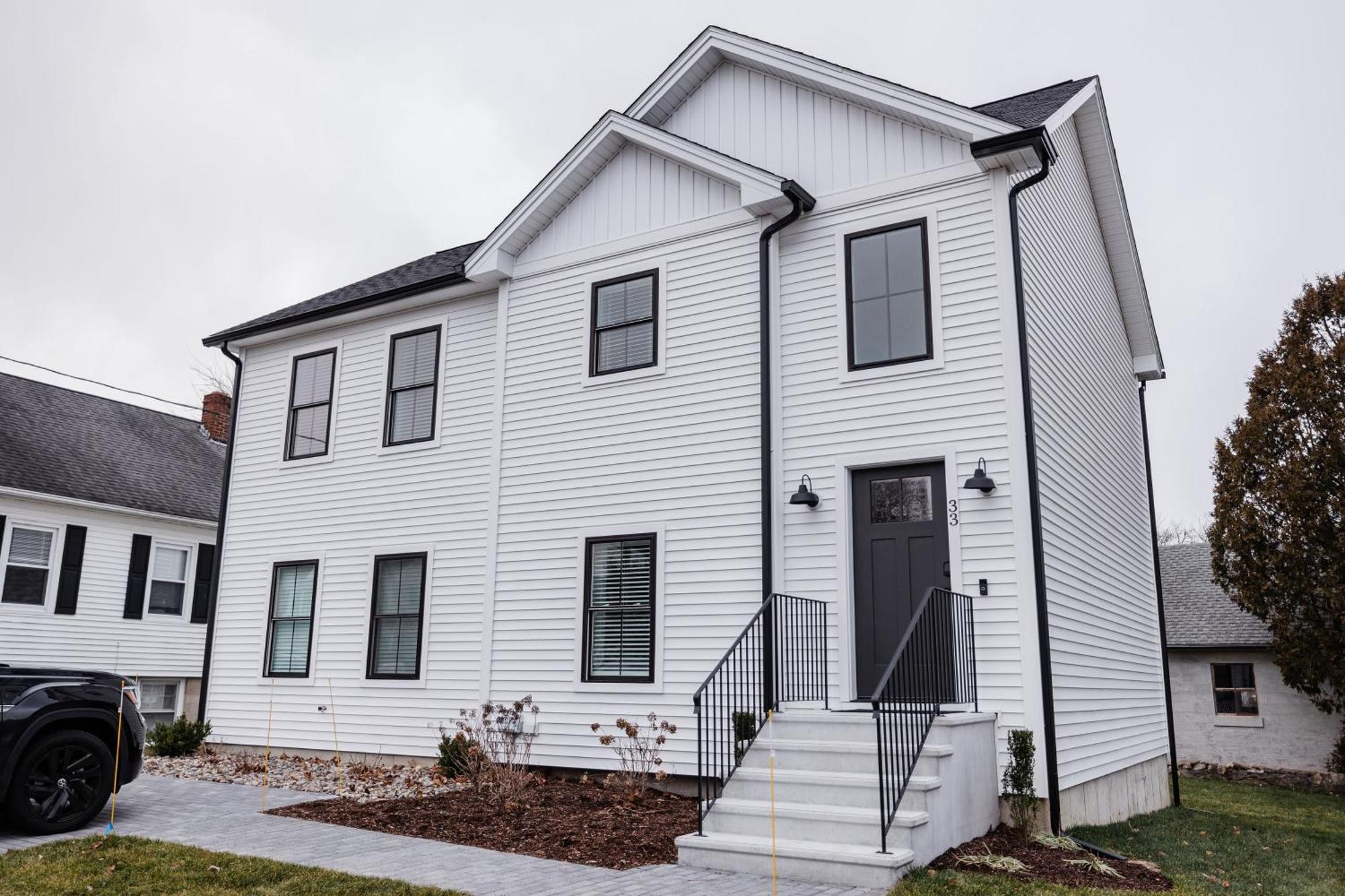 Rest In Westerly Exterior photo